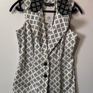 Dinh Ba Vest Small size  White/ Off white and Black Collar  Sleeveless 2 Pockets